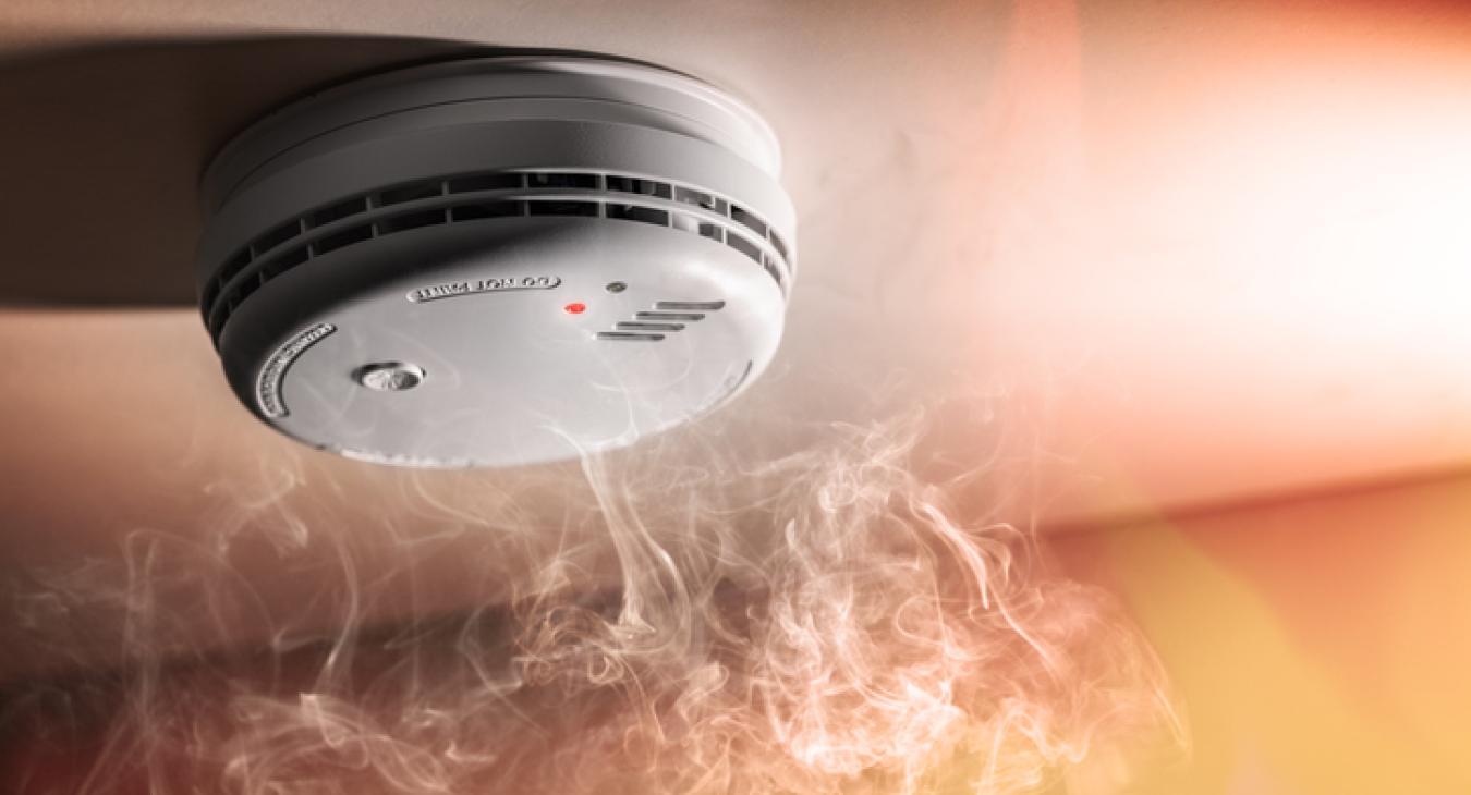 The benefits of using a mains-powered smoke detector